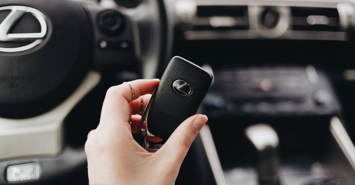 Acura car key fob — Mike Columbia Locksmith